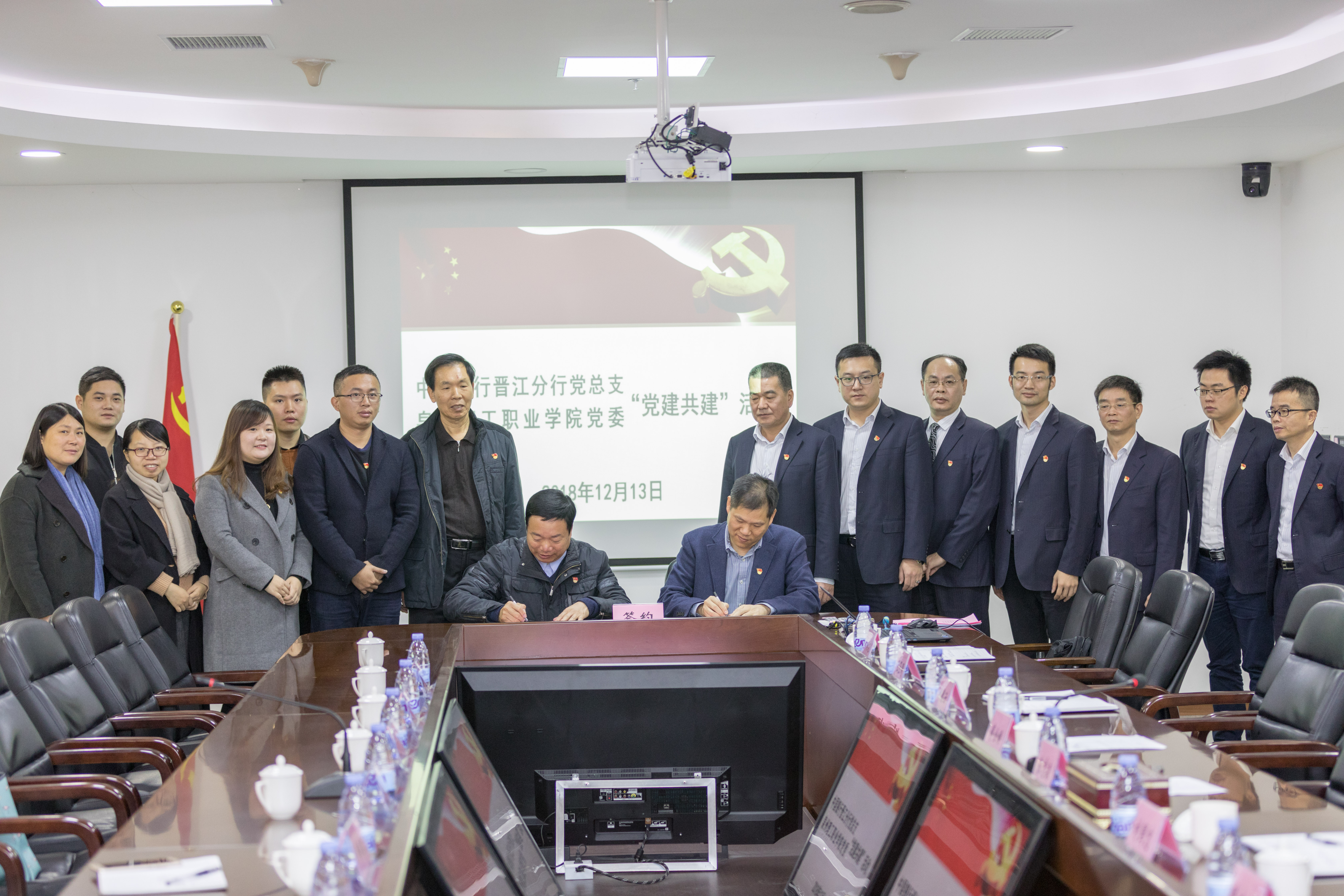 DF2A1995.jpg DF2A1995.jpg